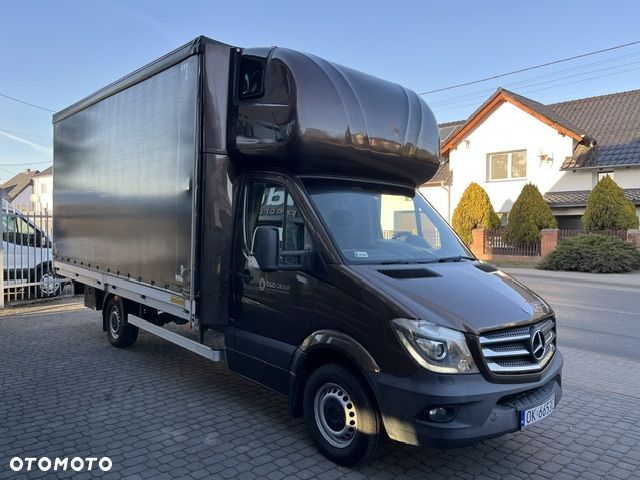Mercedes-Benz 319 XXL