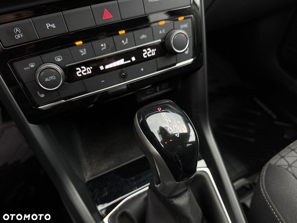 Volkswagen T-Cross 1.0 TSI Life DSG - 17