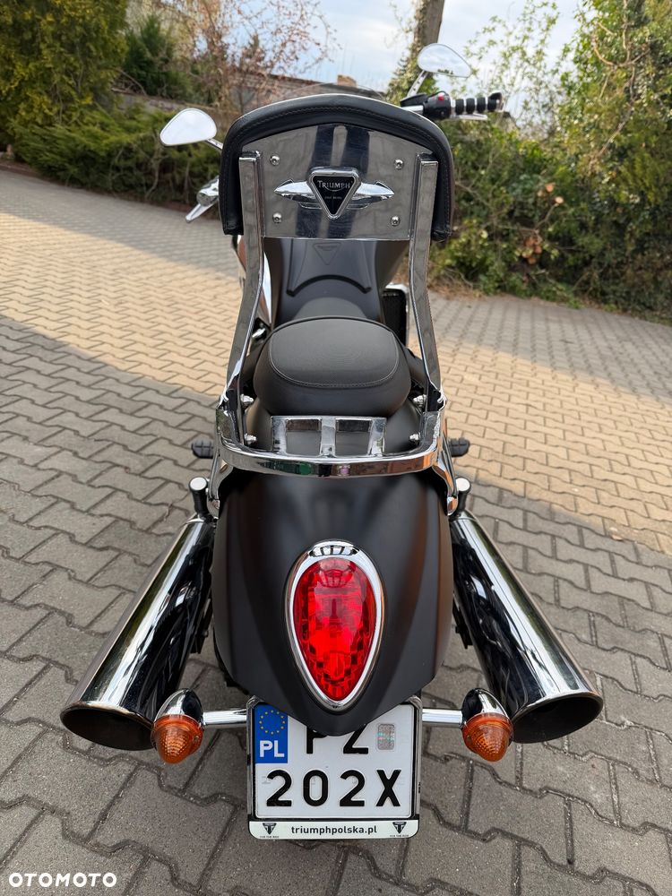 Triumph Rocket - 4