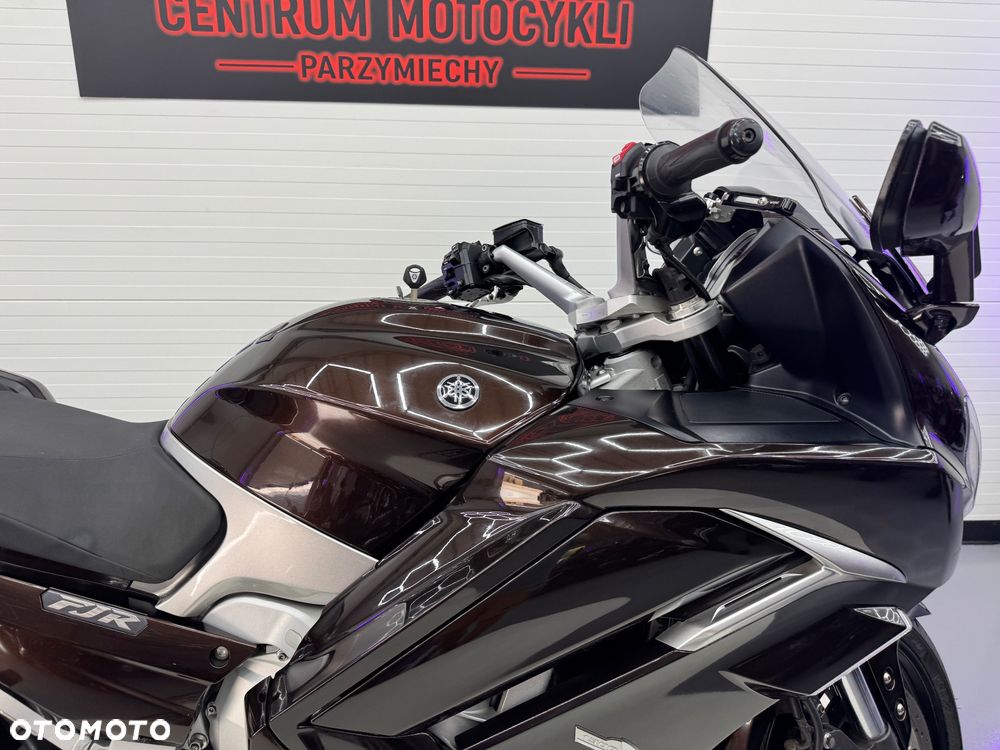 Yamaha FJR - 15