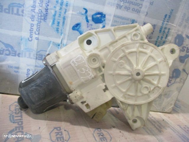 Motor Elevador Vidro A2048200642 0130822443   MERCEDES W204 CLASSE C 2008 220CDI 170CV 4P CINZA T ESQ - 2