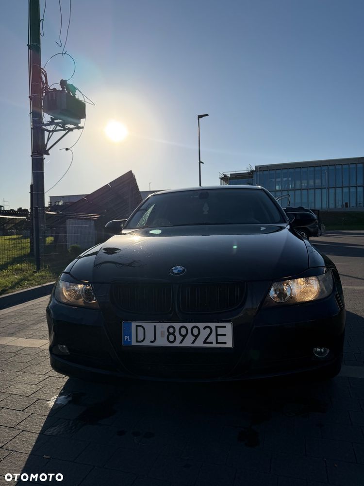 BMW Seria 3 318i - 8