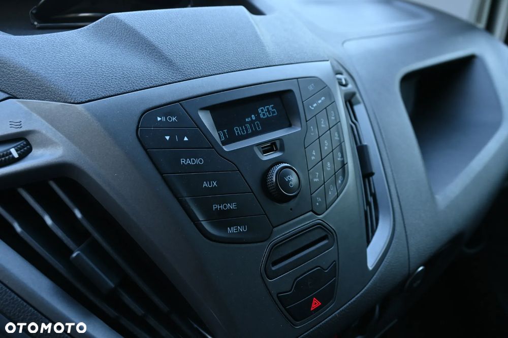 Ford TRANSIT CUSTOM - 32