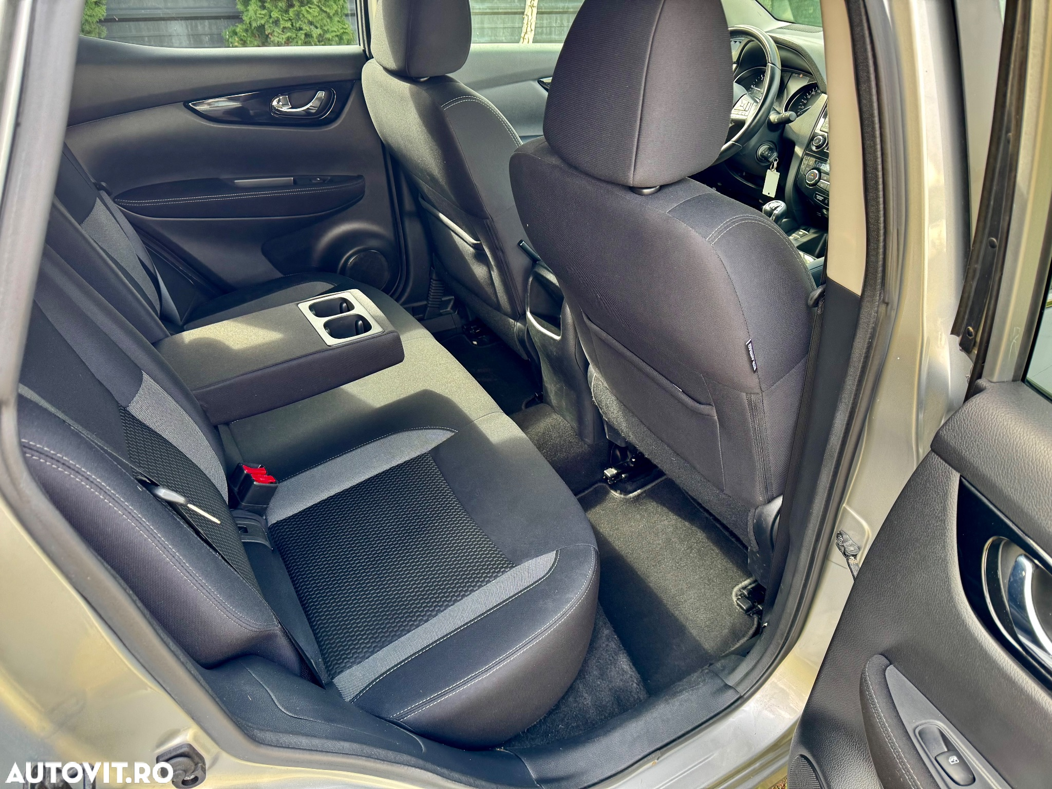 Nissan Qashqai 1.5 DCI N-CONNECTA - 8