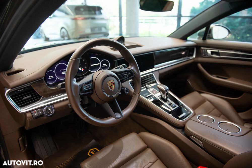 Porsche Panamera 4 E-Hybrid Executive - 17