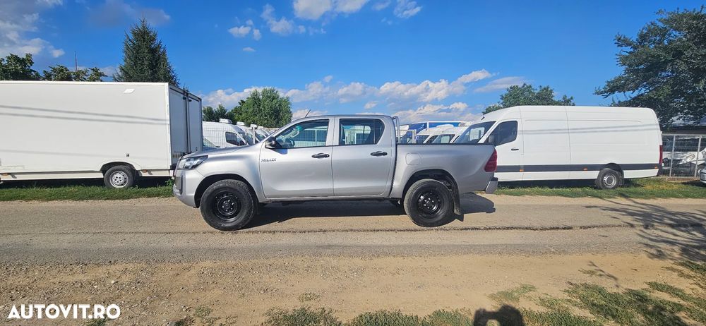 Toyota Hilux 4x4 Double Cab M/T Comfort - 7
