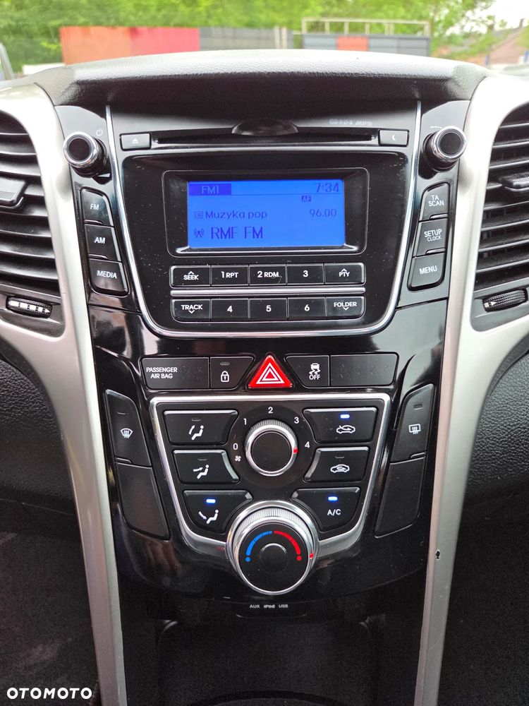 Hyundai i30 1.4 Classic + - 24