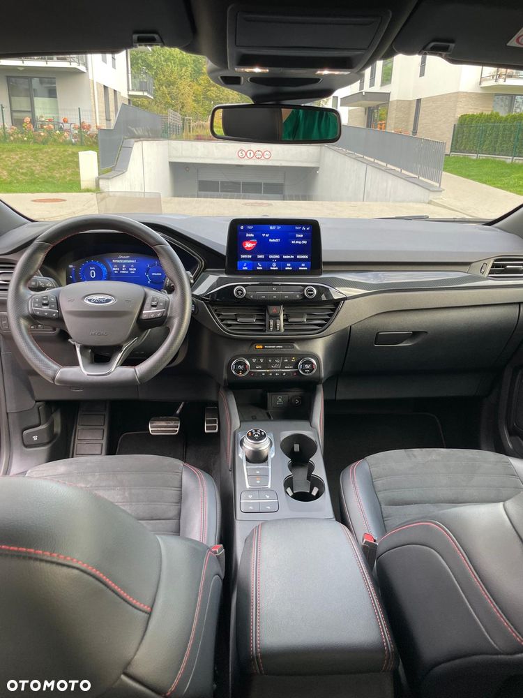 Ford Kuga - 9