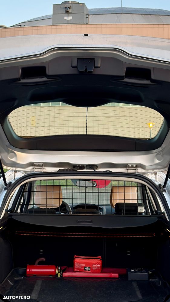 Ford Focus - 17