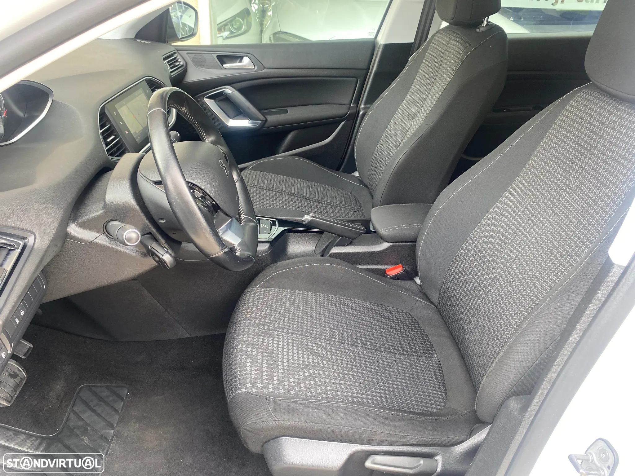 Peugeot 308 SW BlueHDi 120 EAT6 Stop & Start Active Business-Pack - 41