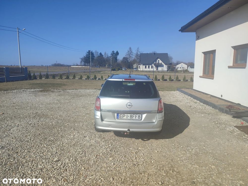Opel Astra 1.7 CDTI - 9