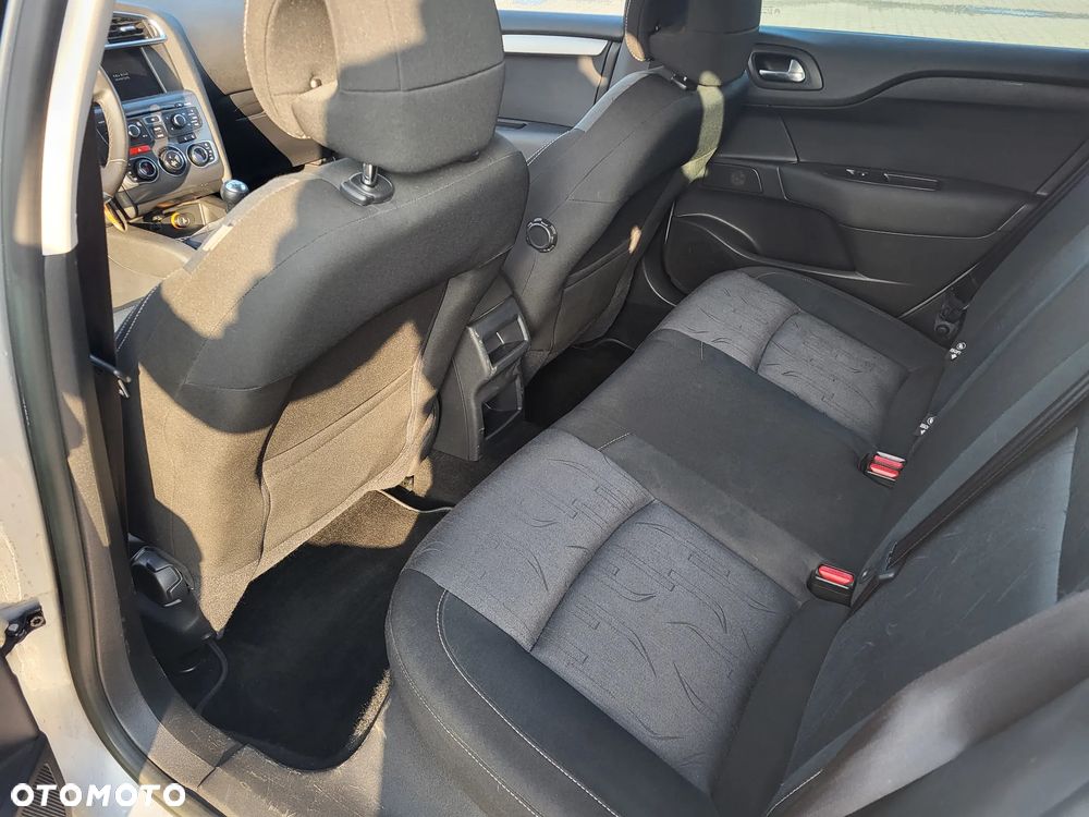 Citroën C4 PureTech 130 Stop & Start Attraction - 11