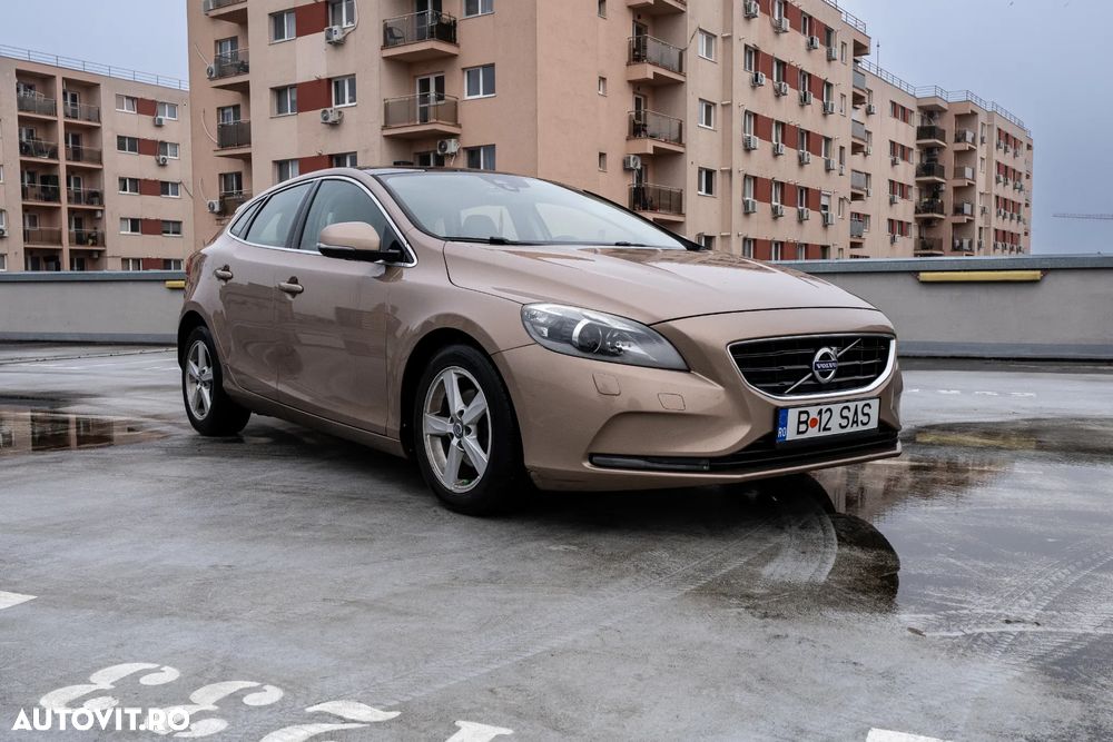 Volvo V40 D2 - 1