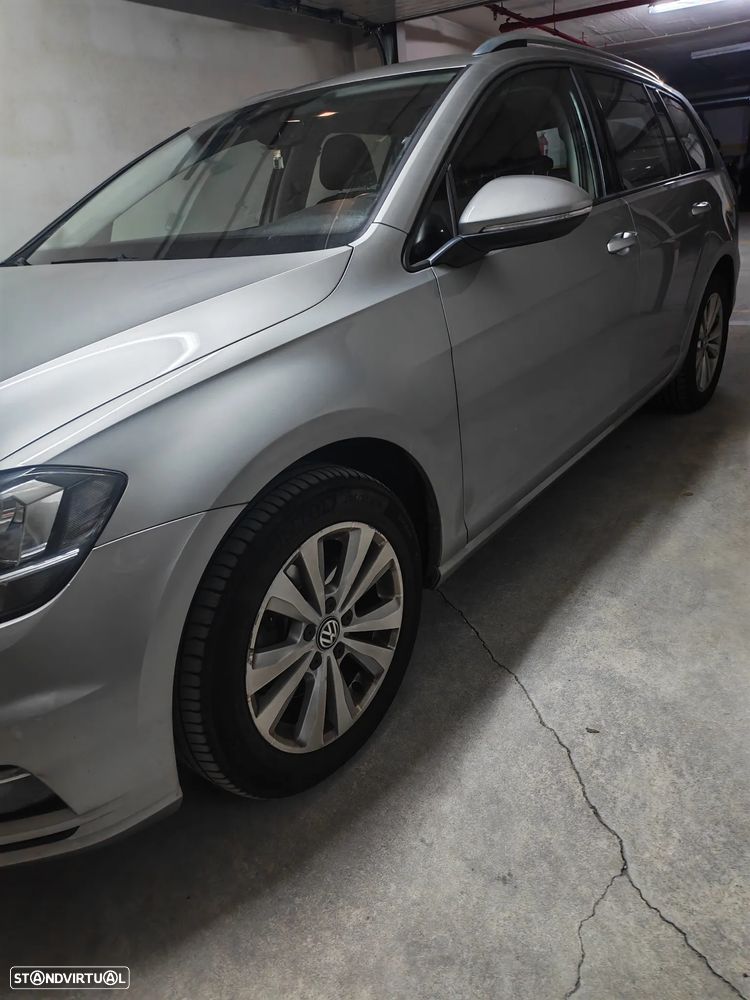 VW Golf Variant 1.6 TDi Confortline - 4