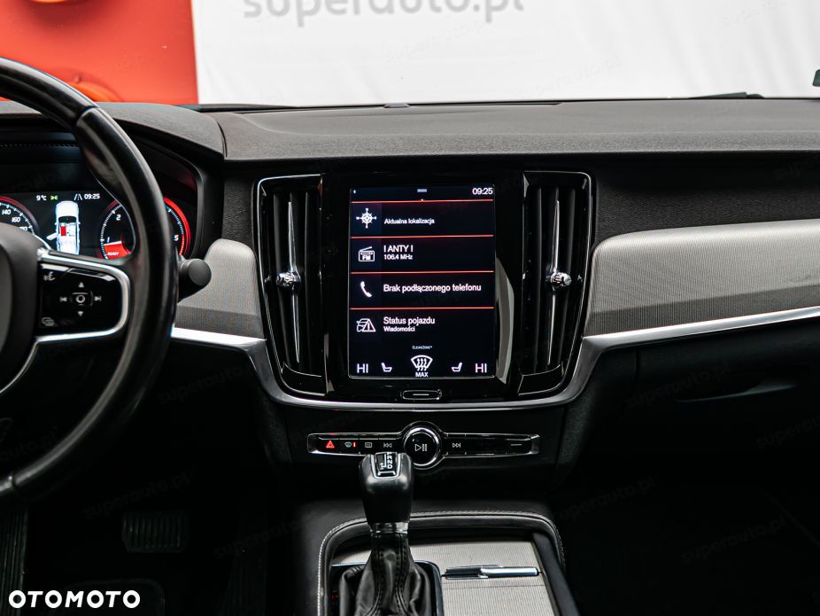 Volvo S90 D4 Inscription - 17