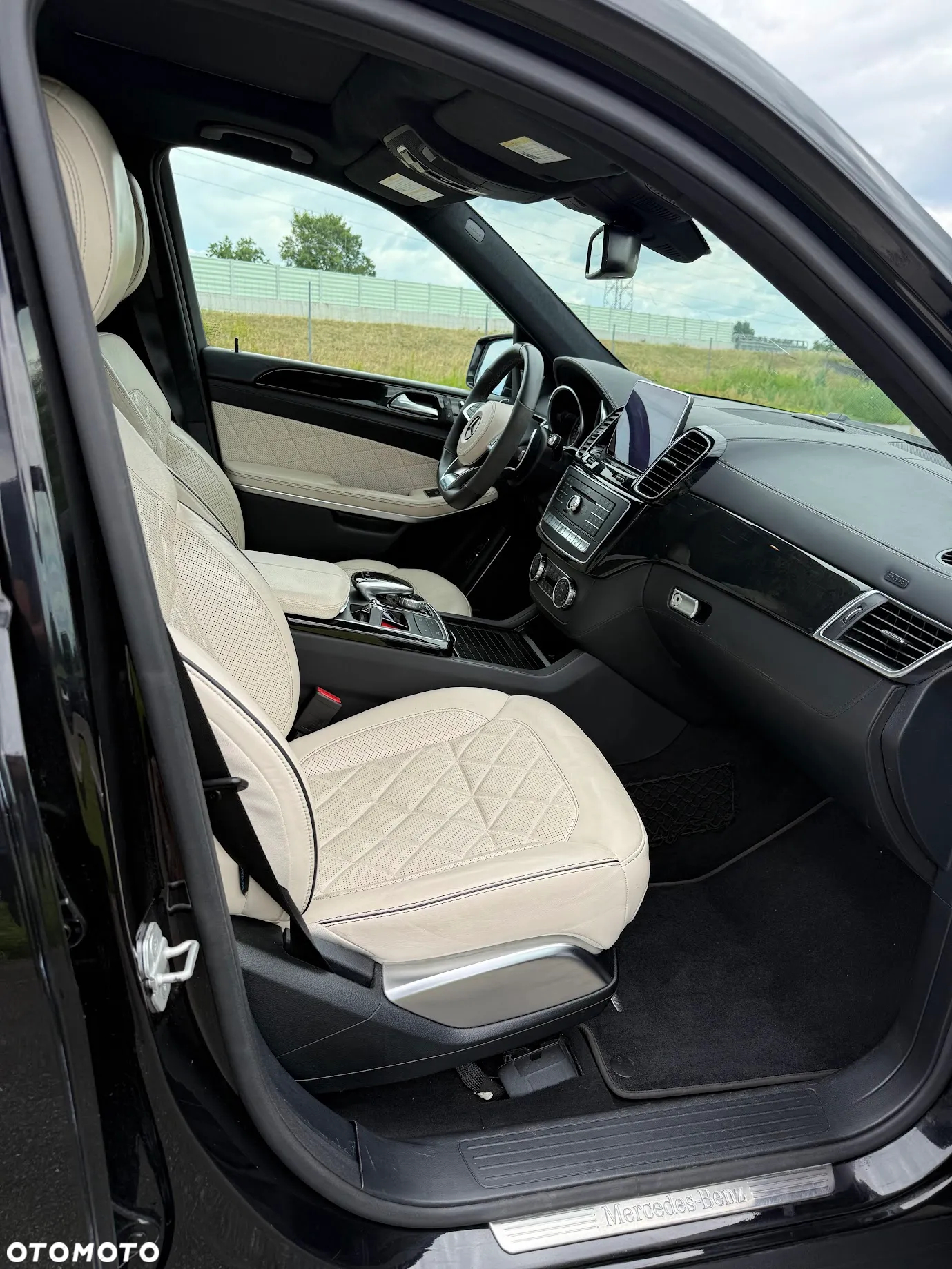 Mercedes-Benz GL 500 4Matic (BlueEFFICIENCY) 7G-TRONIC - 8