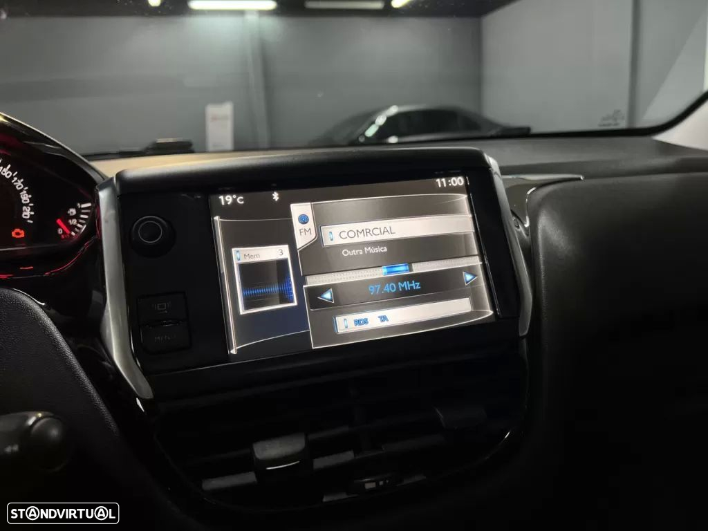 Peugeot 208 1.4 HDi Active - 20