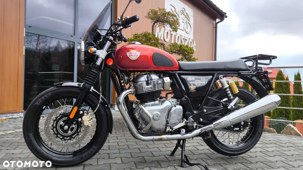Royal Enfield Interceptor - 7