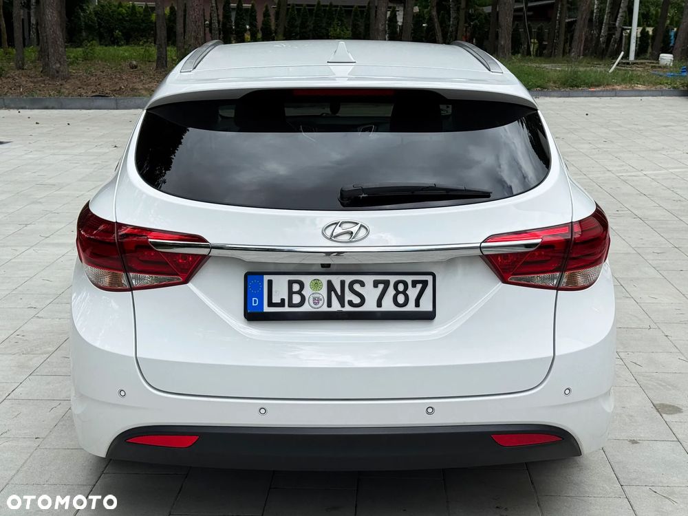 Hyundai i40 Kombi blue 1.7 CRDi Premium - 12