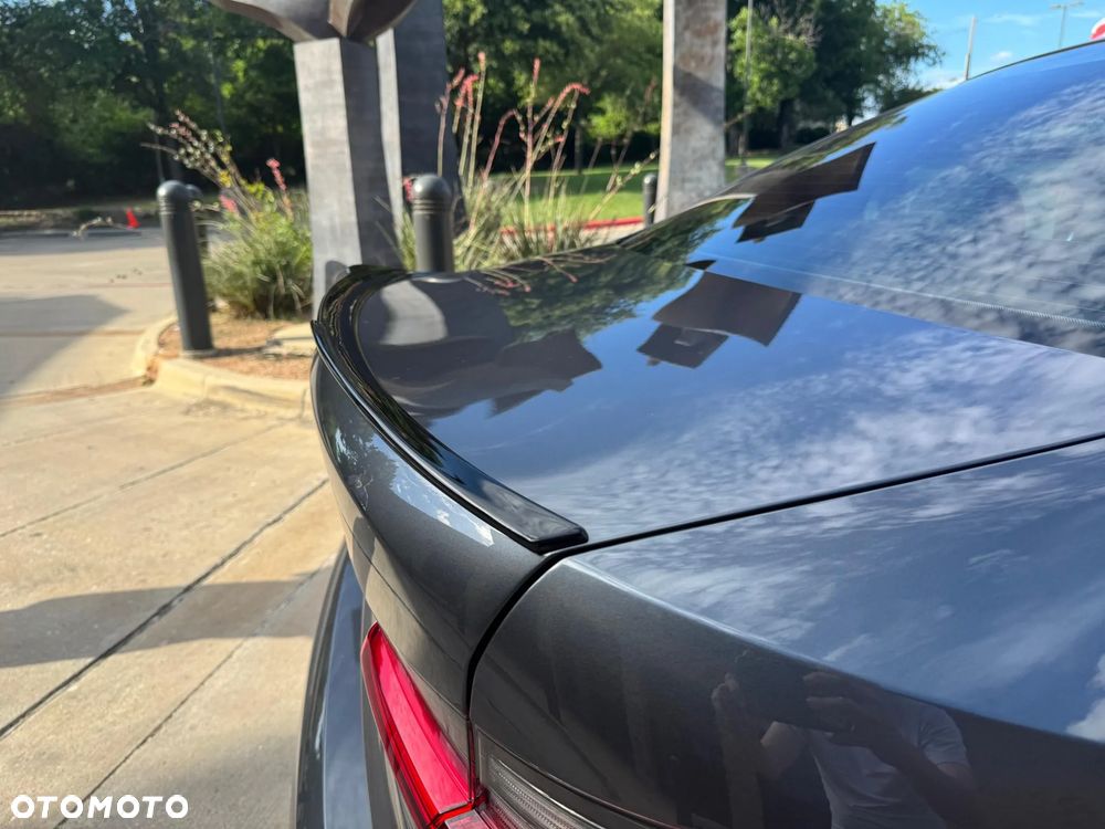 BMW Seria 3 330i xDrive M Sport - 8