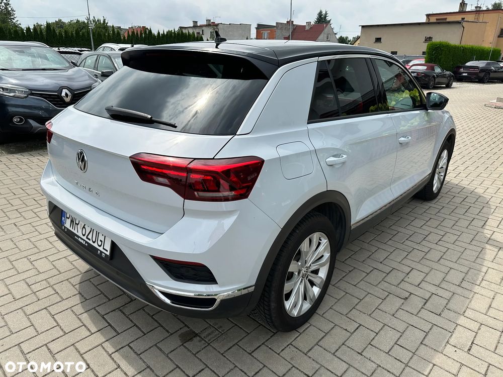 Volkswagen T-Roc - 3