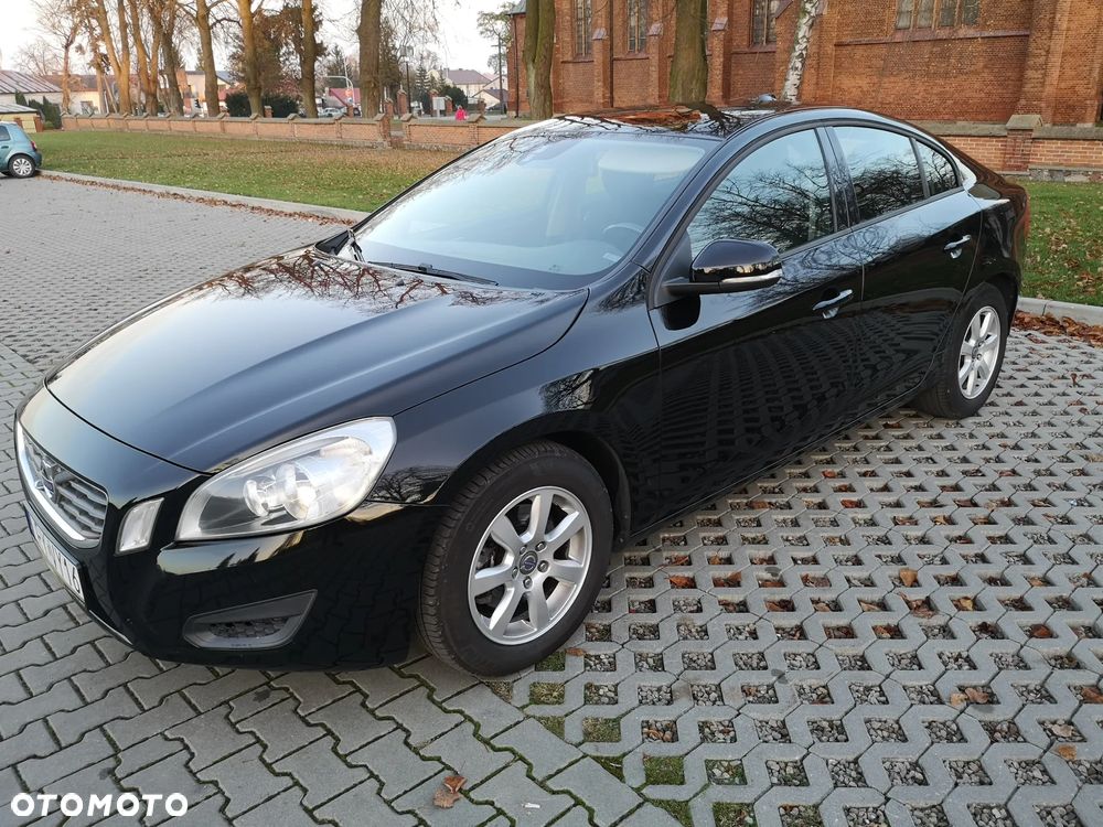 Volvo S60 T3 Edition - 18