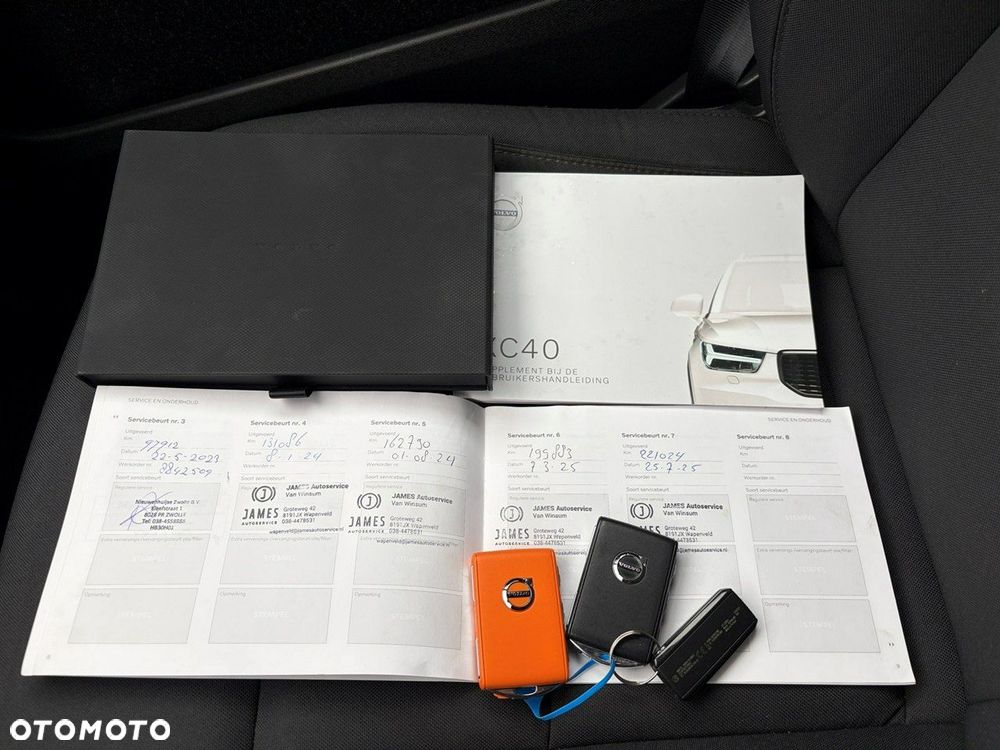 Volvo XC 40 T2 Momentum - 39