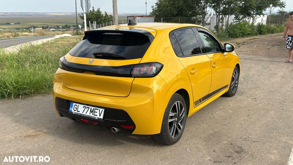 Peugeot 208 1.2 L PureTech STT Allure Pack - 4
