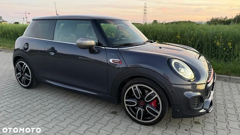 MINI John Cooper Works - 13