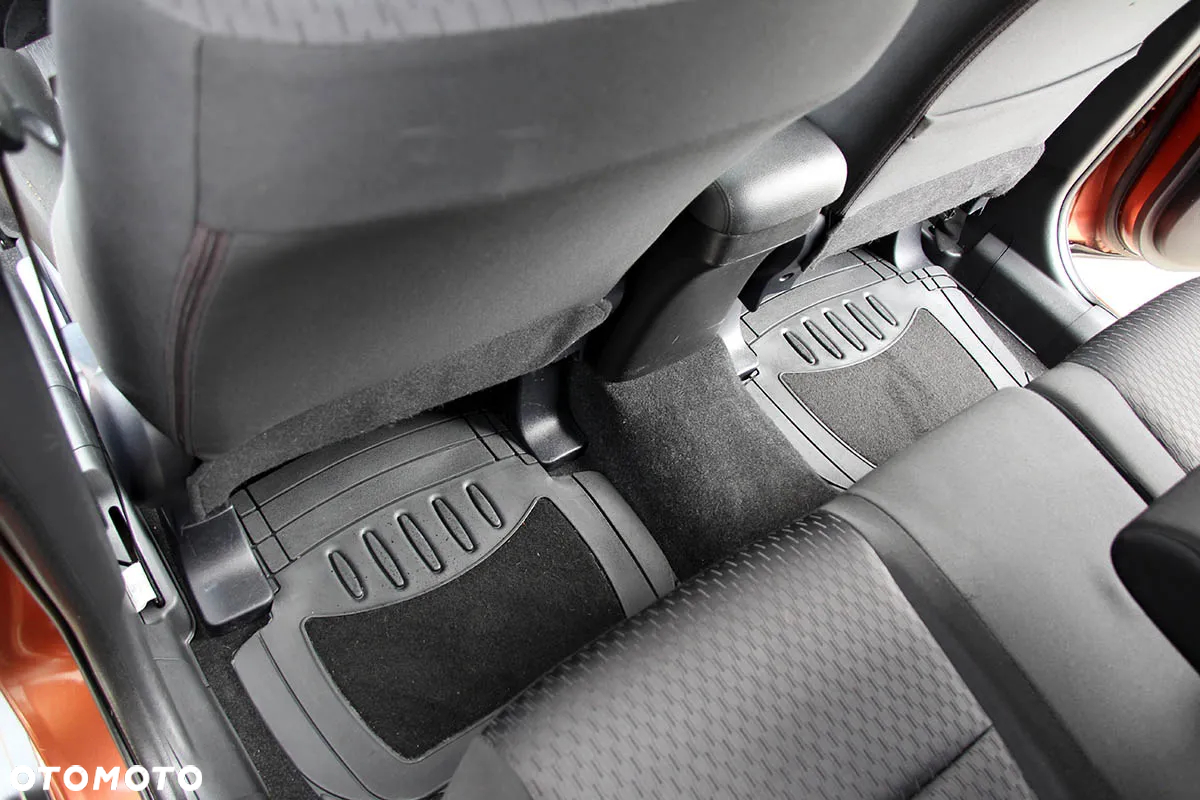 Mitsubishi Outlander 2.2 DID Intense + 4WD - 29
