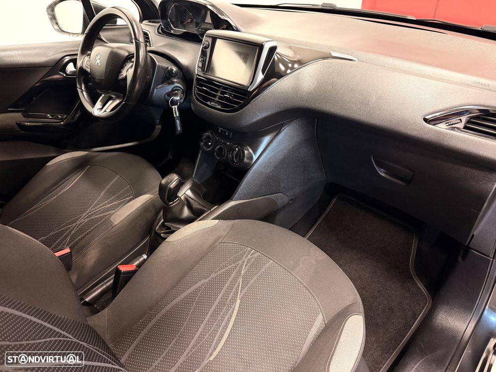 Peugeot 208 1.2 VTi Active - 11