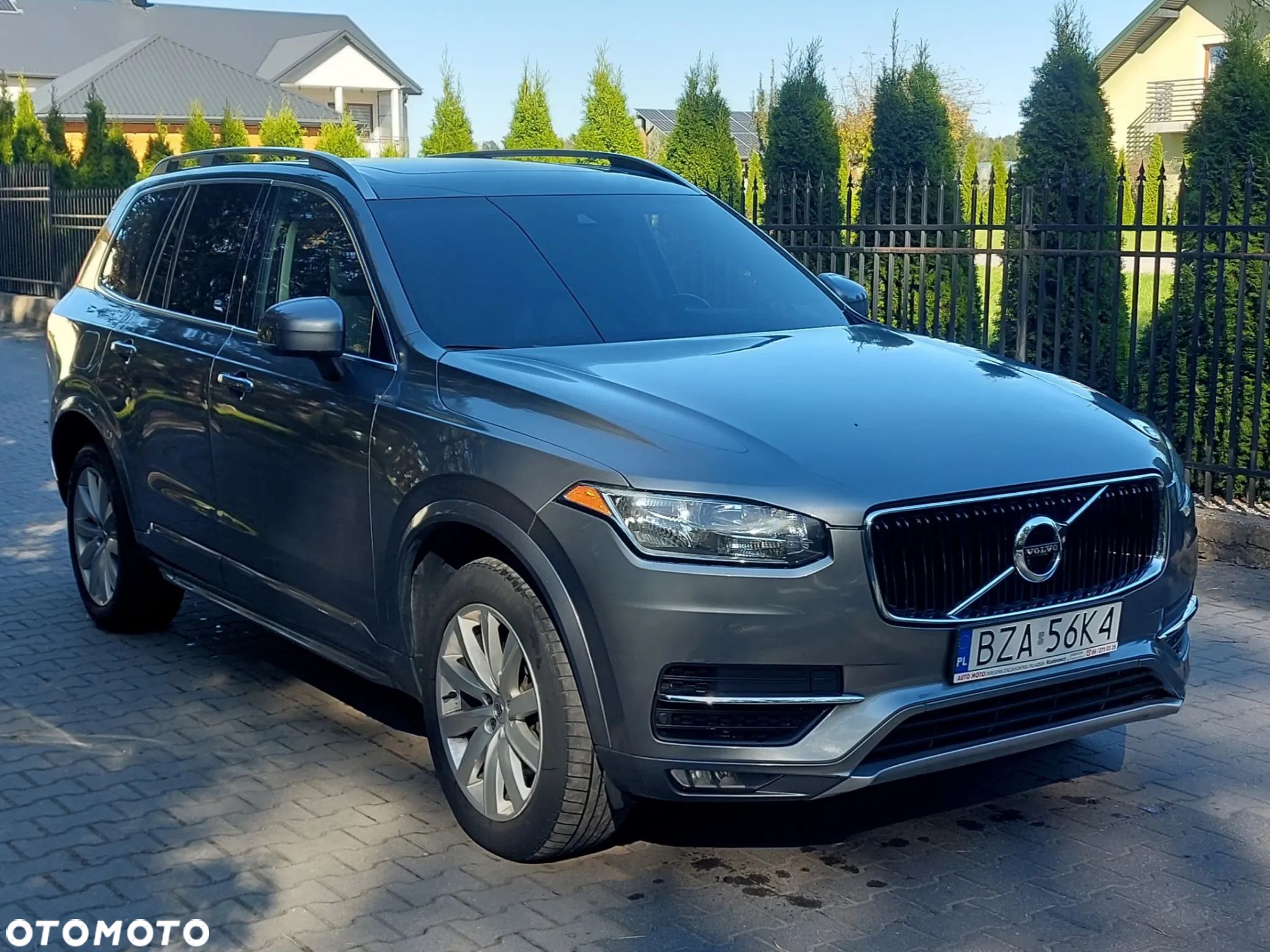 Volvo XC 90 - 1