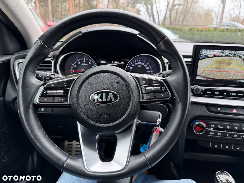 Kia Ceed 1.4 T-GDI L Business Line Plus - 18
