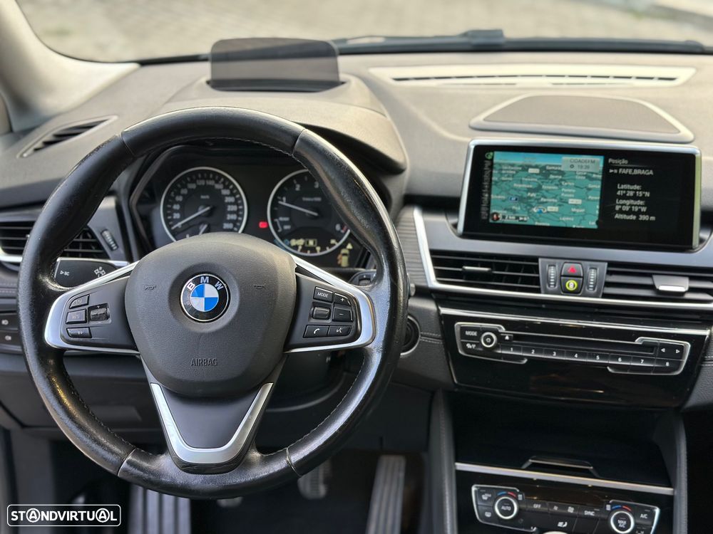 BMW 218 d Sport Line - 9