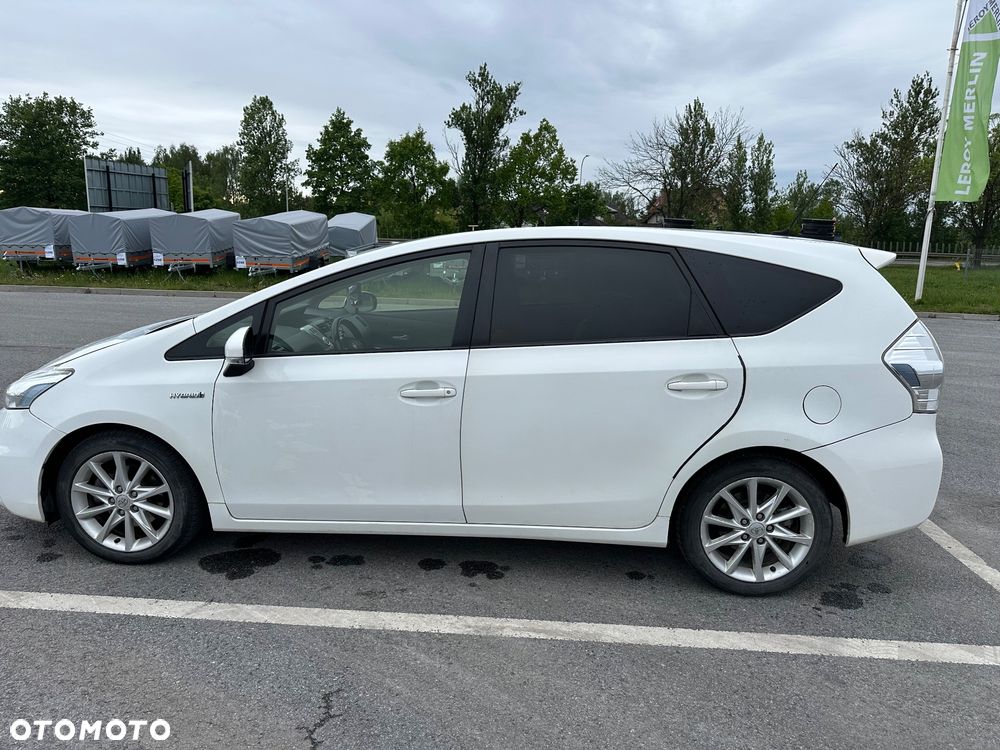 Toyota Prius+ (Hybrid) Life - 9
