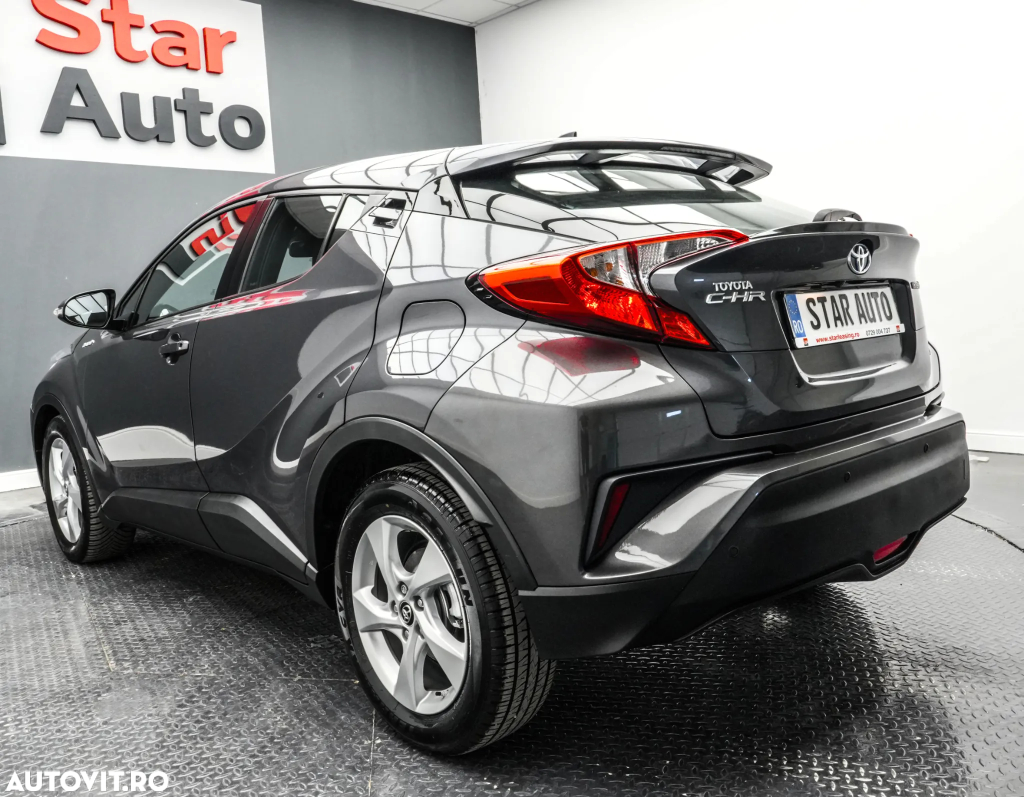 Toyota C-HR 1.8 HSD 4x2 CVT C-lassy - 4