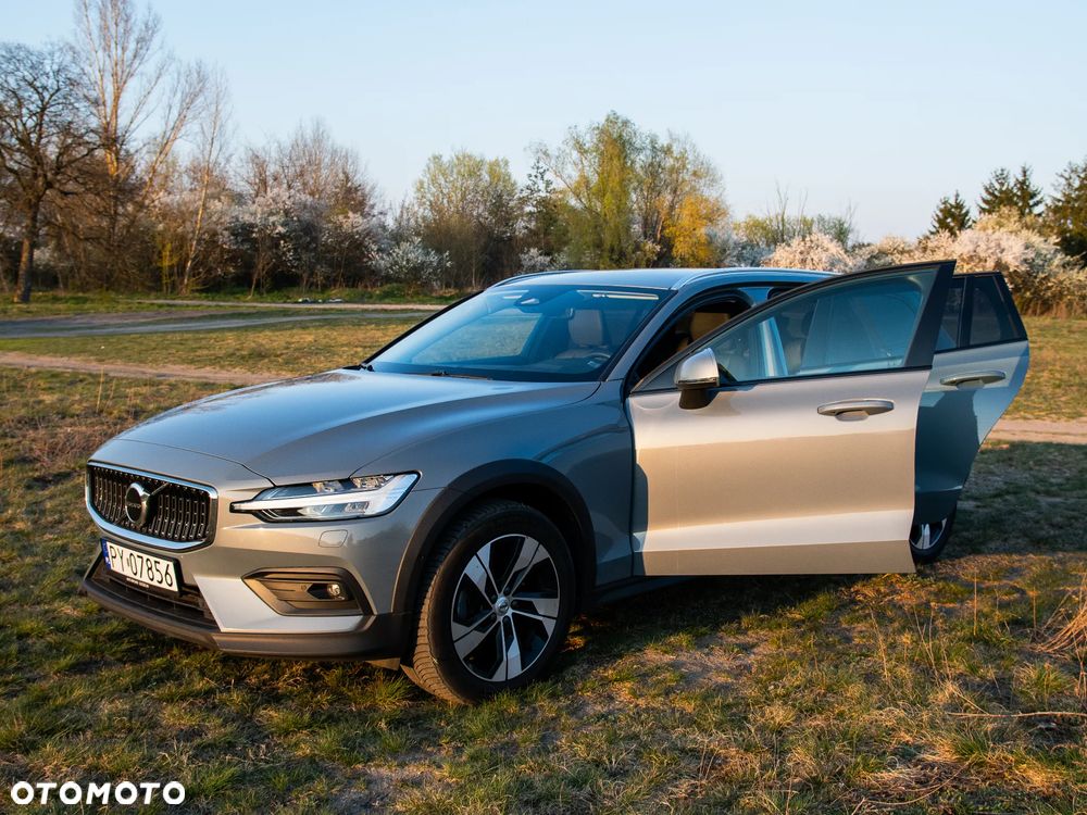 Volvo V60 Cross Country B4 D AWD - 2