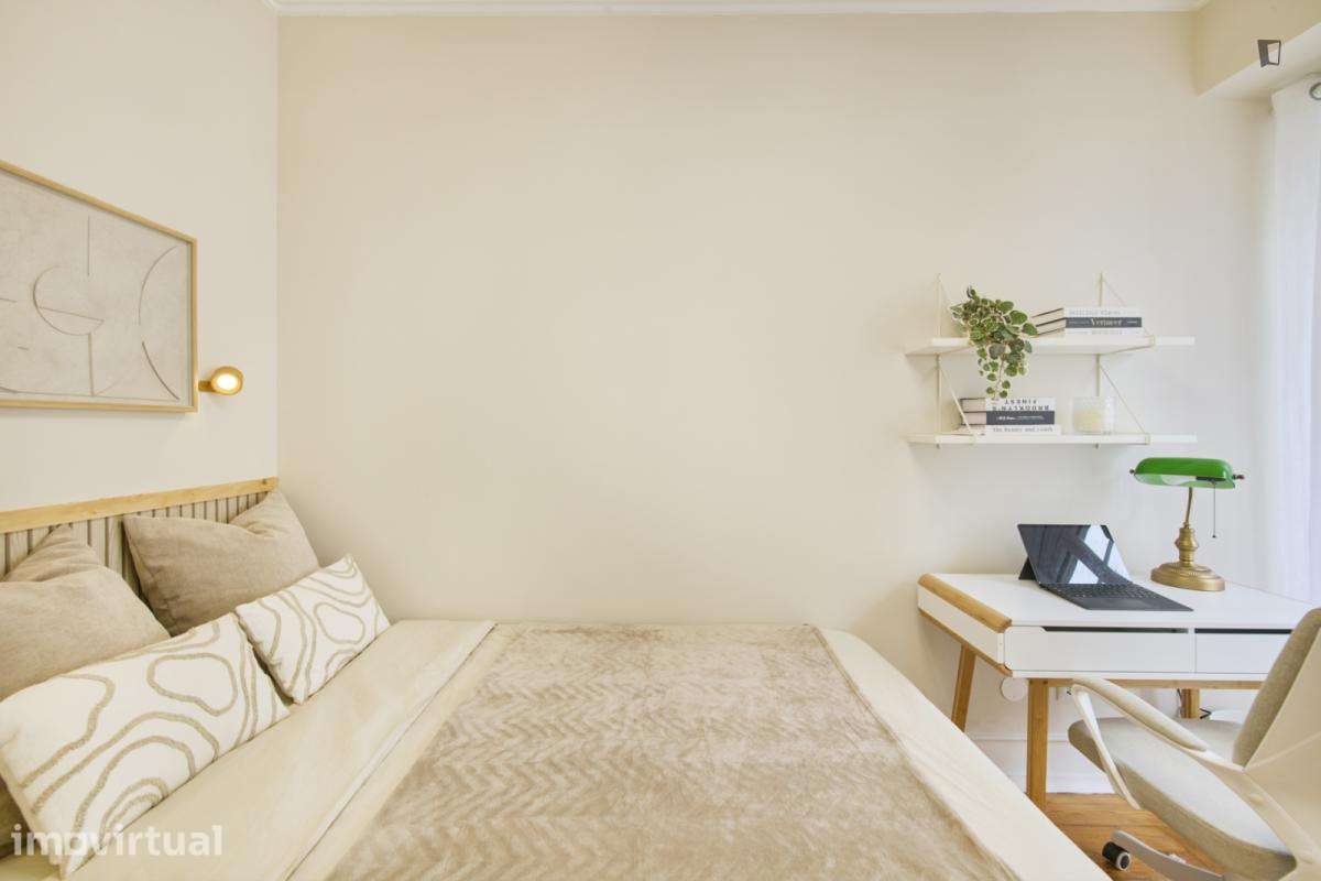Quarto - localizado em Alameda Lisbon - Grande imagem: 3/46