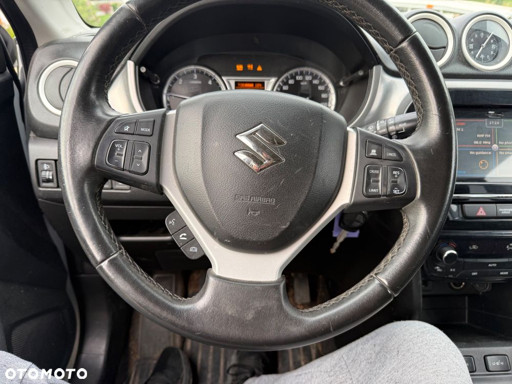 Suzuki Vitara 1.6 DDiS (4x4) Allgrip Comfort+ - 11