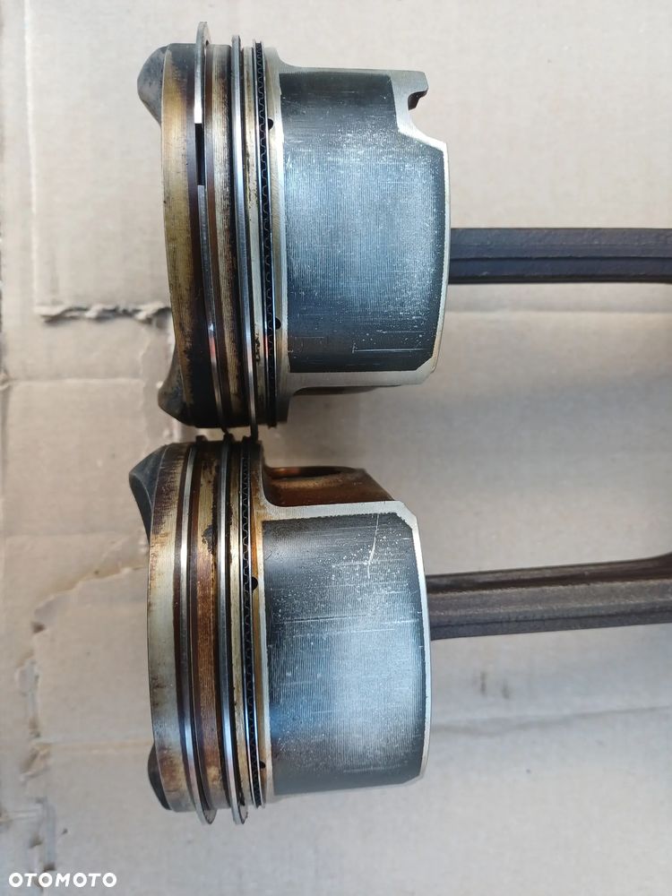 Tłok korbowód Audi A3 8P A4 B7 GOLF V PASSAT B6 2.0 TFSI BGB 82P41 06DA - 14