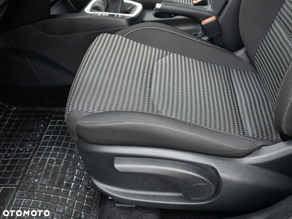 Kia Ceed 1.5 T-GDI M - 11