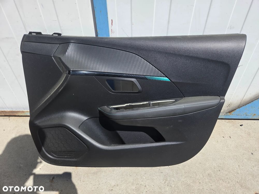 Boczek tapicerka drzwi prawy przód Peugeot 208 II - 1
