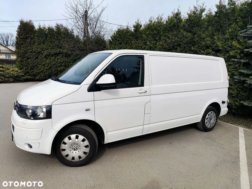 Volkswagen Transporter - 2