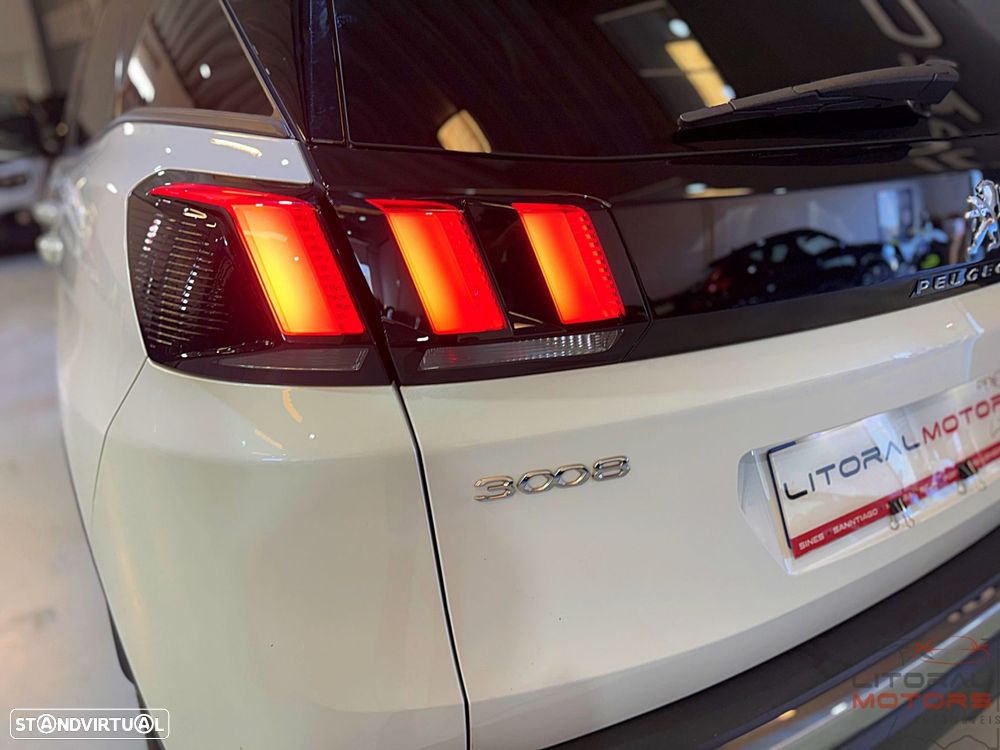 Peugeot 3008 1.2 PureTech Allure Pack EAT8 - 9