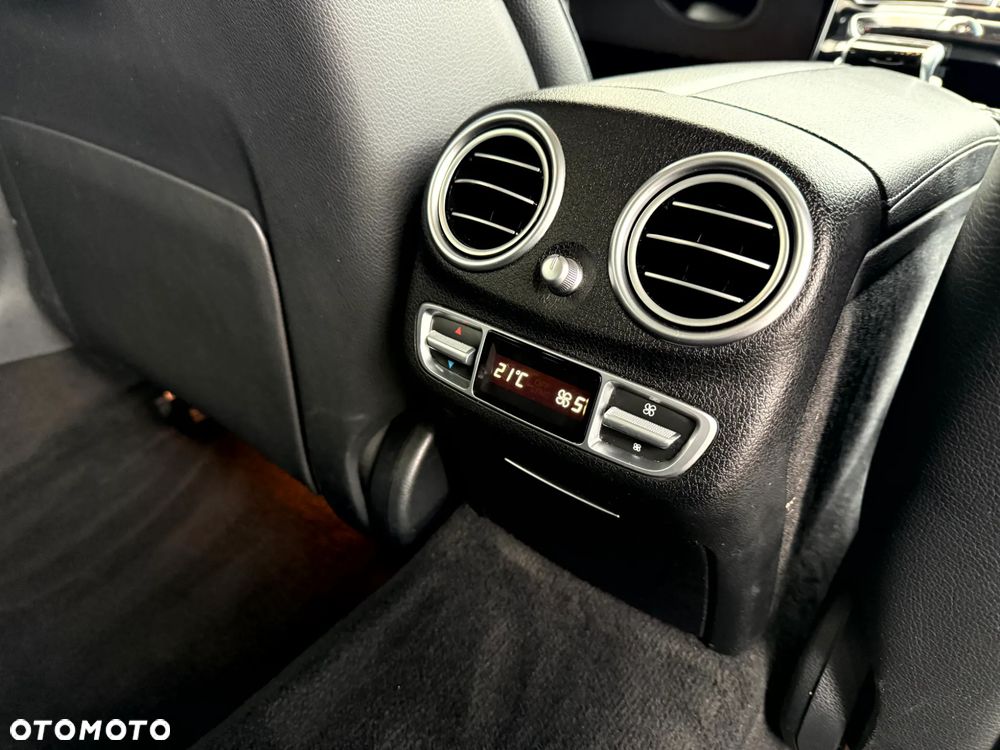 Mercedes-Benz Klasa E 220 d 9G-TRONIC Avantgarde - 24