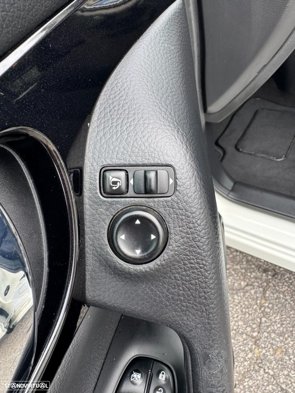 Nissan Qashqai 1.5 dCi N-Connecta - 18