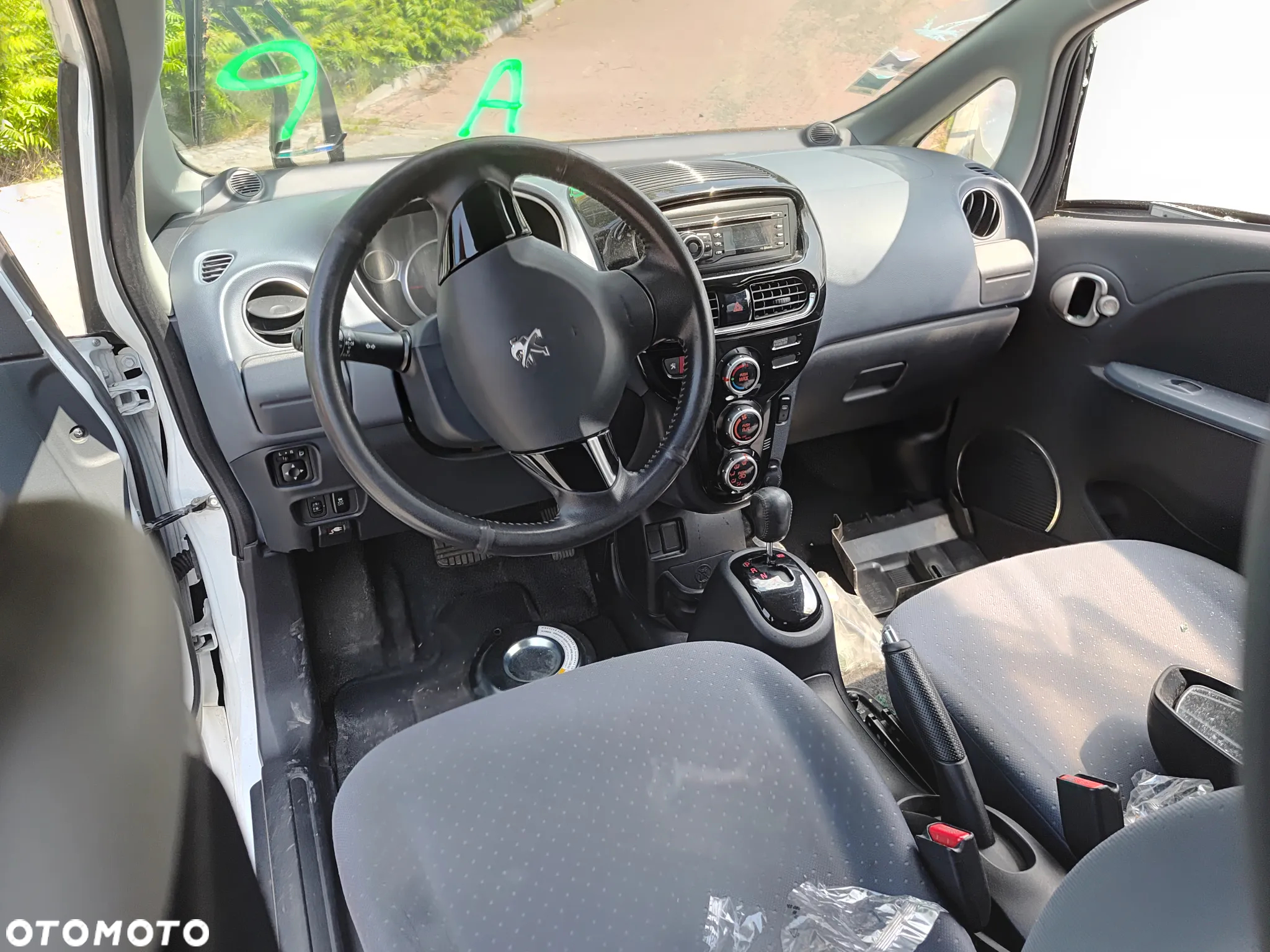 Peugeot iOn Active - 24