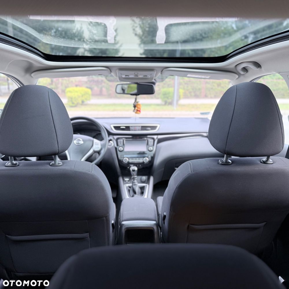 Nissan Qashqai 1.6 DIG-T N-Connecta - 23