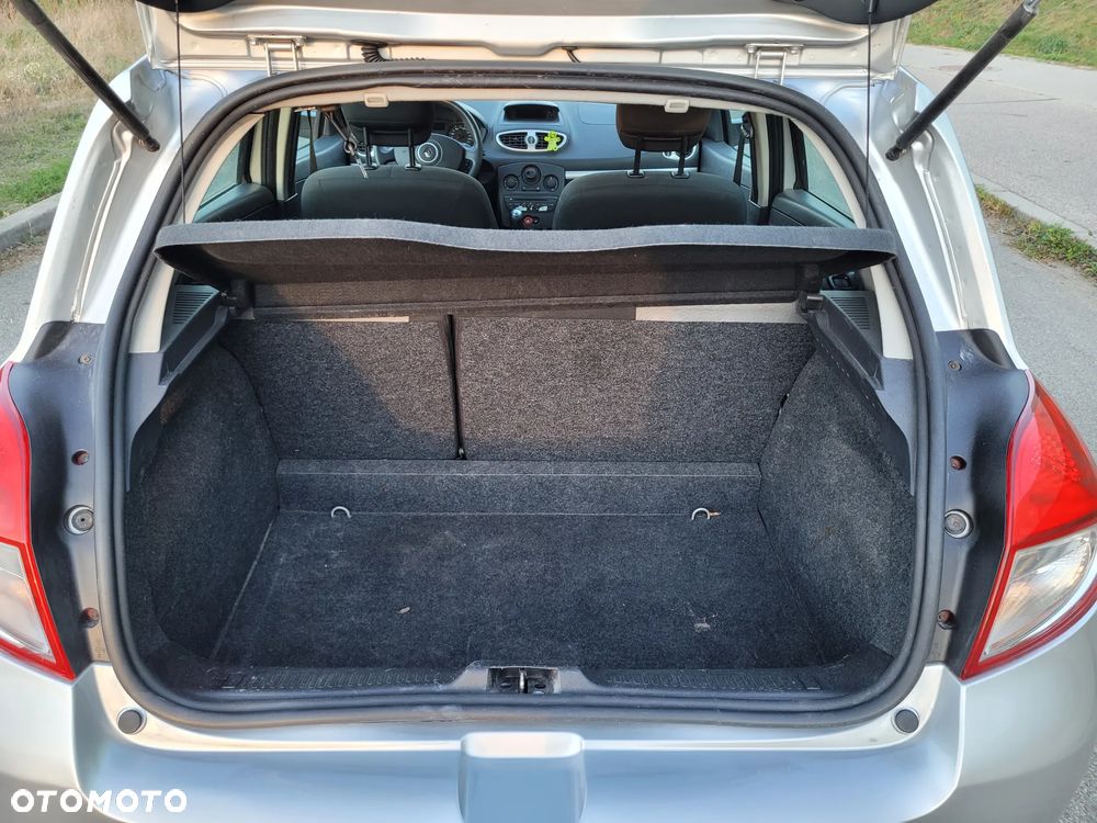 Renault Clio - 16
