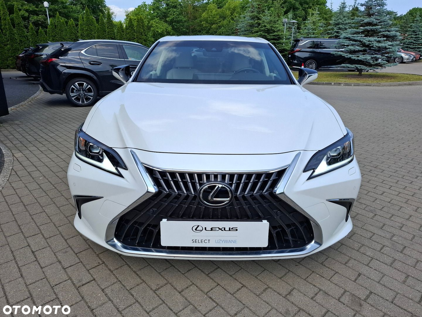 Lexus ES - 8